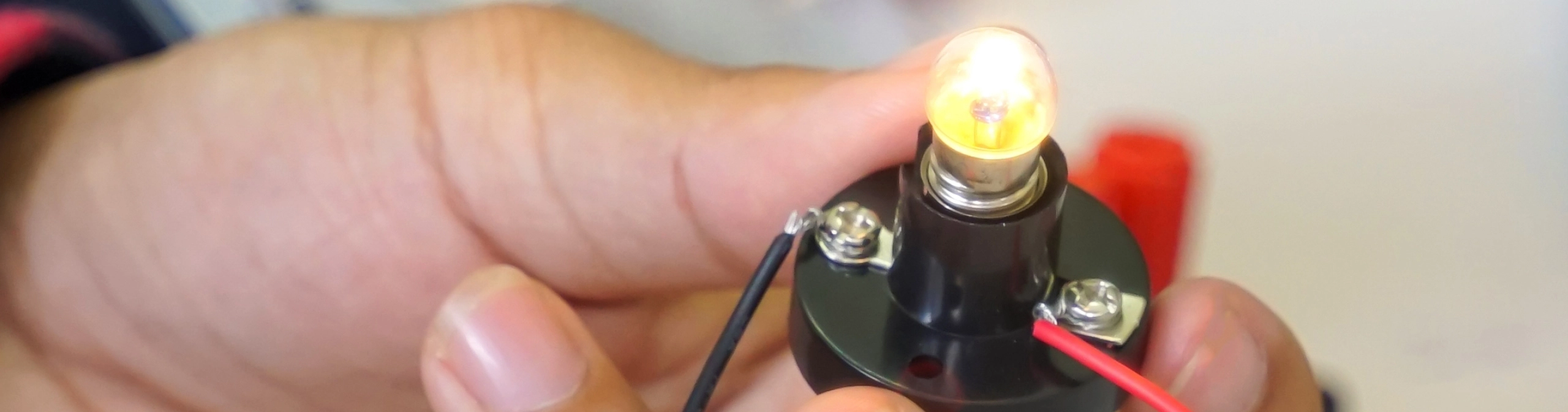 Electrical Circuits and Components — Cornerstones curriculum project